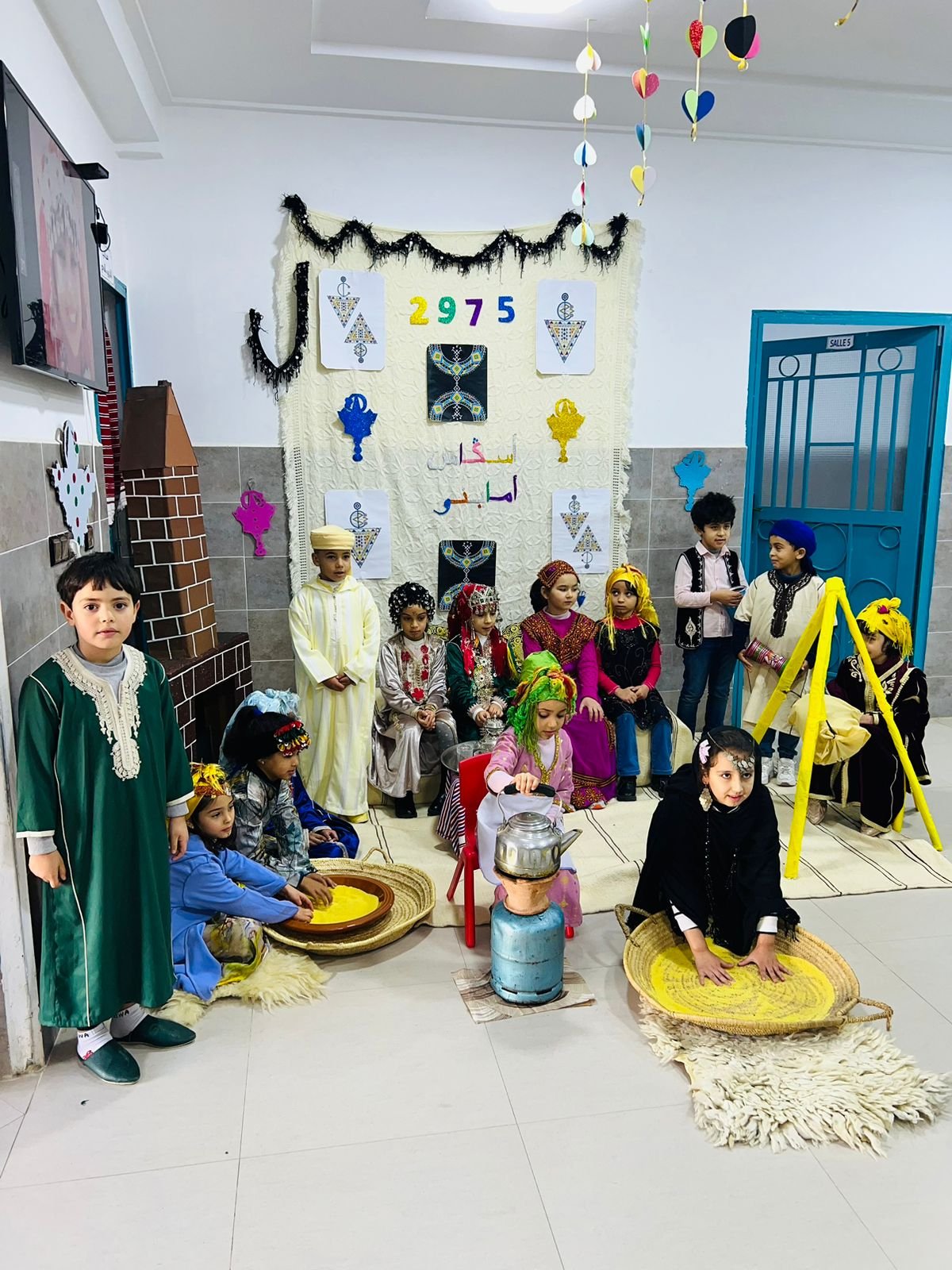 Enfants de la Maternelle en atelier créatif